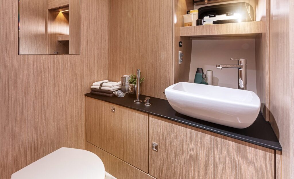 csm_bavaria-mb-sr41-interieur-6_5969d8cd37