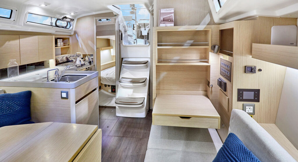 Beneteau Oceanis 34.1 SeaCoyote 7