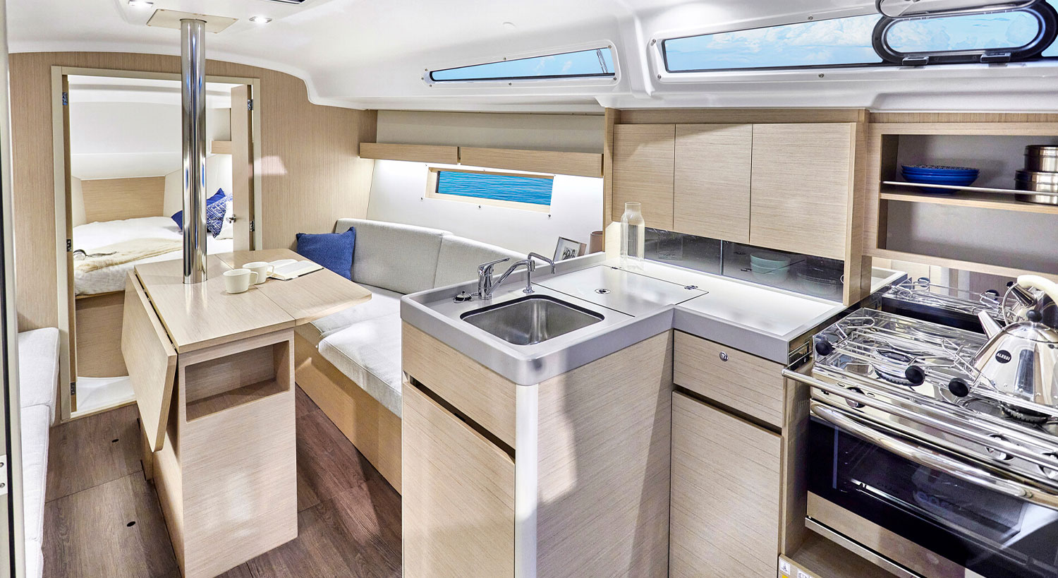 Beneteau Oceanis 34.1 SeaCoyote 9
