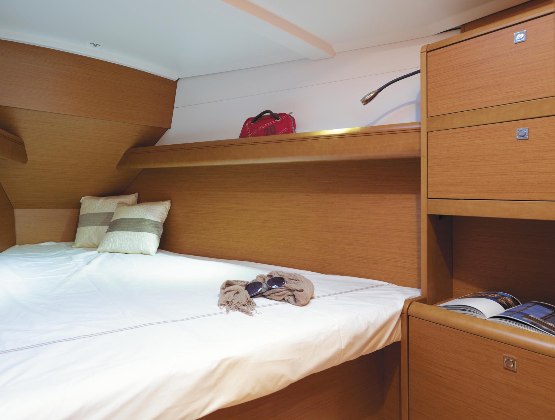Jeanneau Sun Odyssey 389 (8)